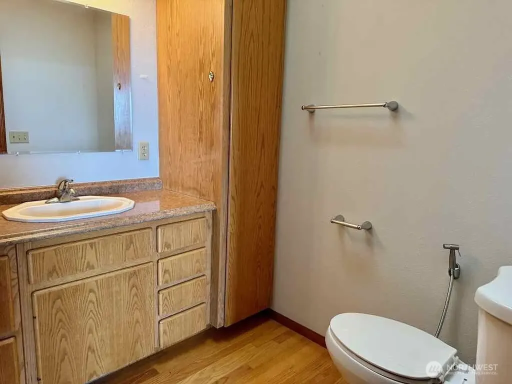 27 Ocosta Sixth Street Aberdeen WA 98520