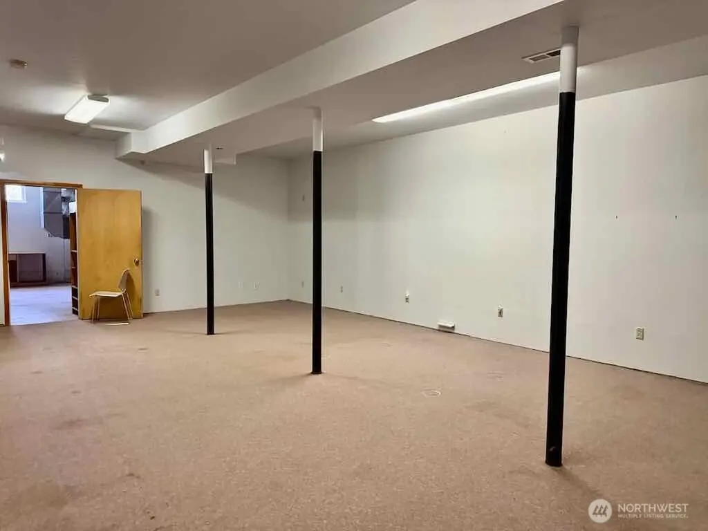 27 Ocosta Sixth Street Aberdeen WA 98520