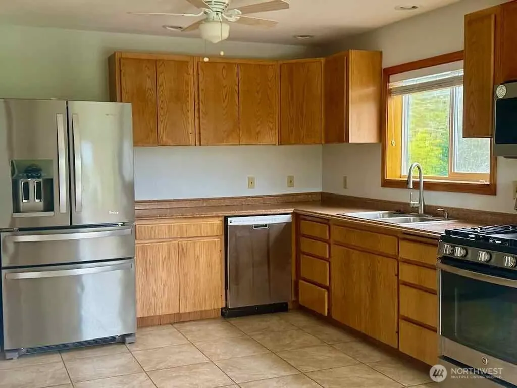 27 Ocosta Sixth Street Aberdeen WA 98520
