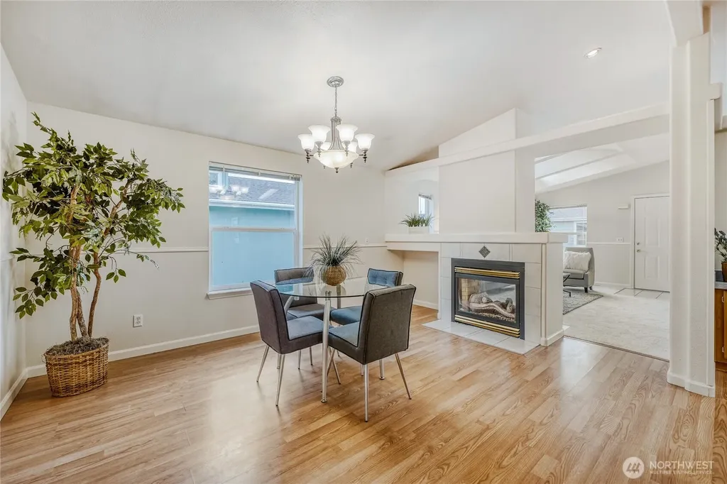 22241 SE 241st Place Maple Valley WA 98038