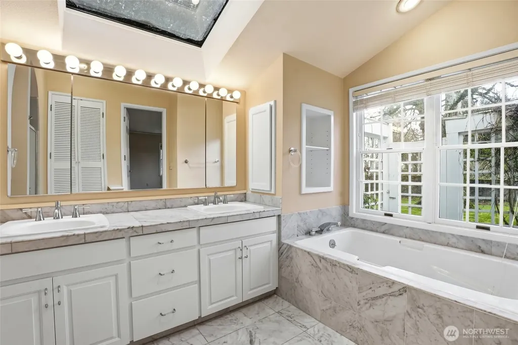300 S Devine Road Vancouver WA 95030
