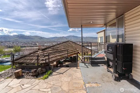 1210 N Ashland Avenue East Wenatchee WA 98802