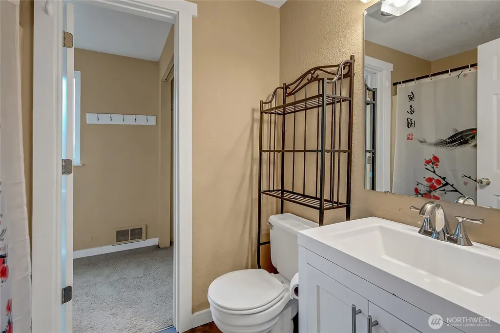 9310 Pinedrop Drive SE Olympia WA 98513