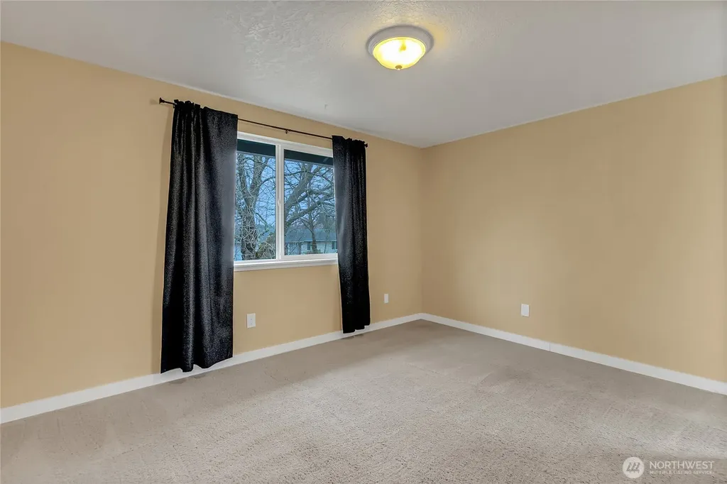 9310 Pinedrop Drive SE Olympia WA 98513