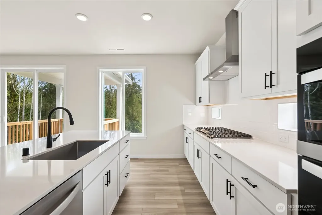 2037 NE Norseman Way Poulsbo WA 98370