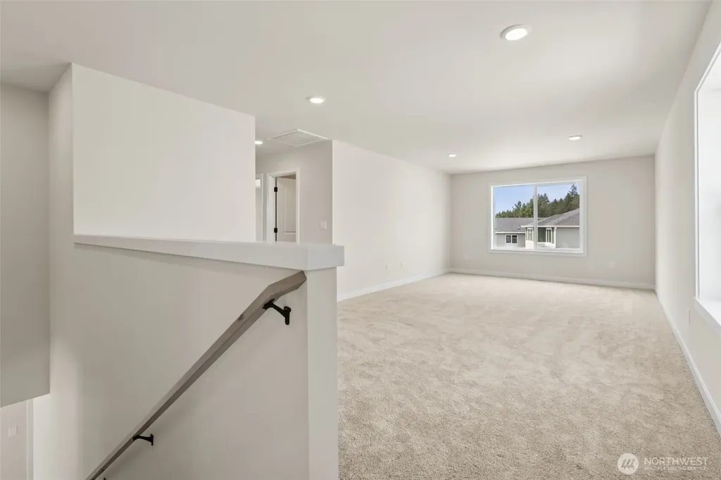 2037 NE Norseman Way Poulsbo WA 98370