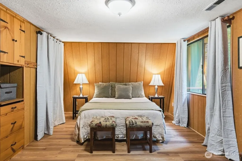 16221 Birch Way E Greenwater WA 98022
