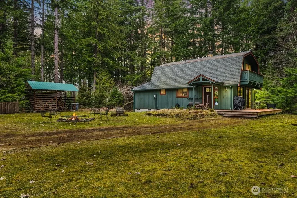 16221 Birch Way E Greenwater WA 98022