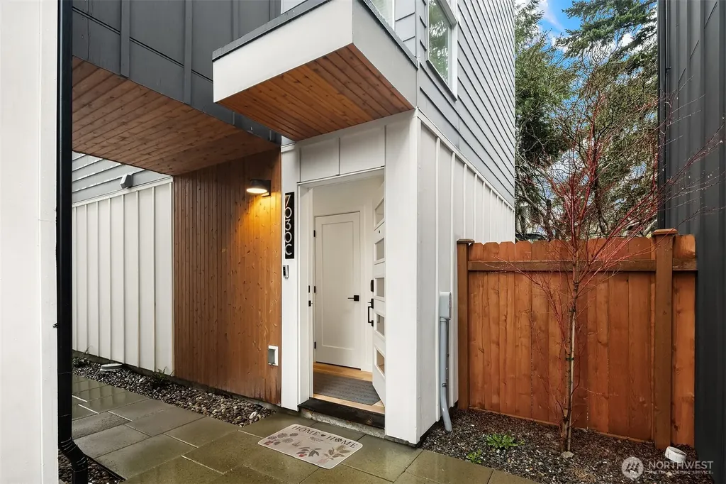 7030 Mary Avenue NW Seattle WA 98117