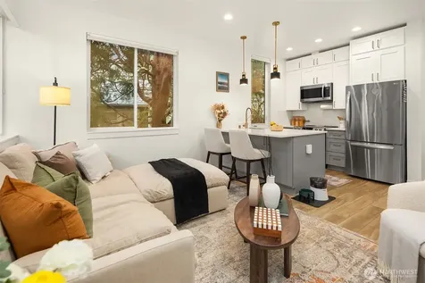 7030 Mary Avenue NW Seattle WA 98117