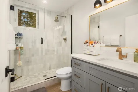 7030 Mary Avenue NW Seattle WA 98117