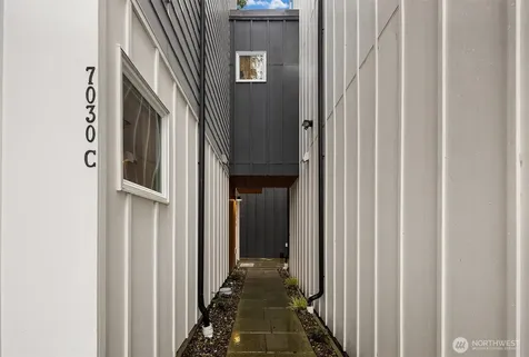 7030 Mary Avenue NW Seattle WA 98117