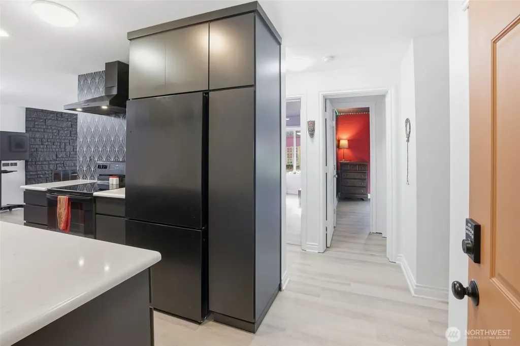 4525 S Henderson Street Seattle WA 98118