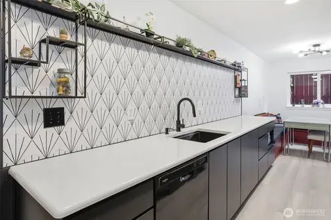 4525 S Henderson Street Seattle WA 98118