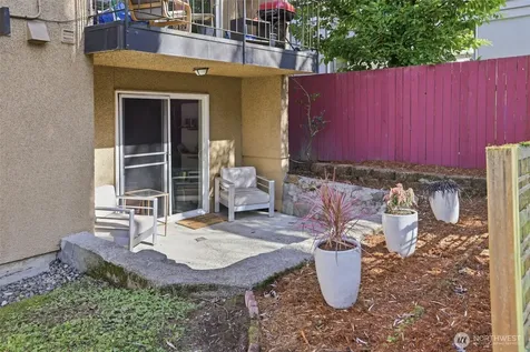 4525 S Henderson Street Seattle WA 98118