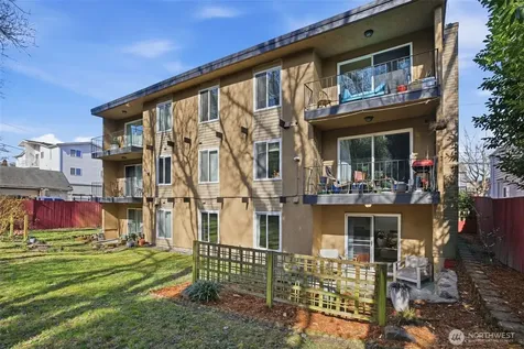 4525 S Henderson Street Seattle WA 98118
