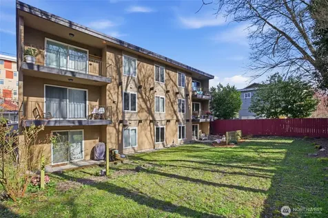 4525 S Henderson Street Seattle WA 98118