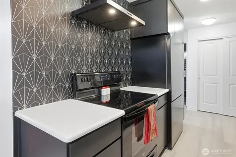 4525 S Henderson Street Seattle WA 98118