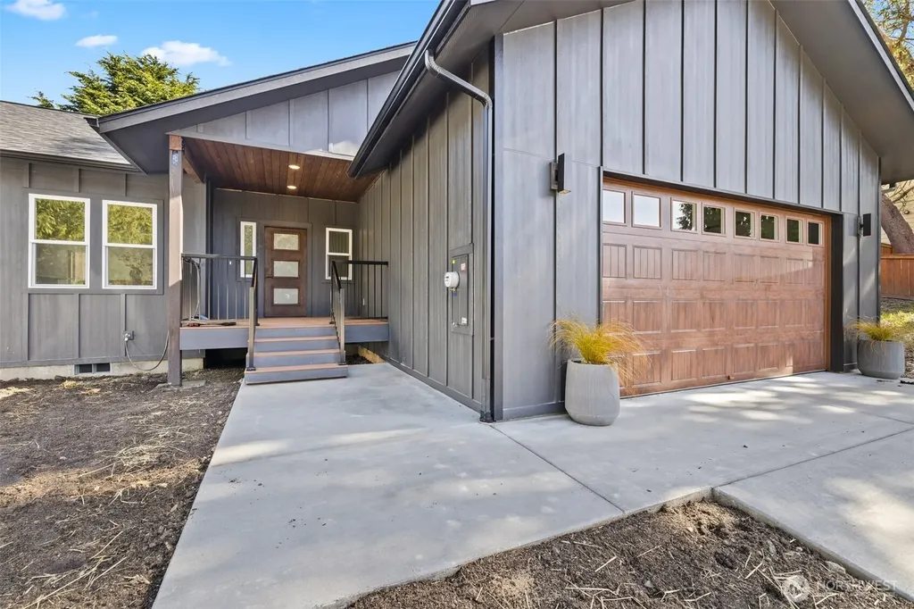 1215 Rolling Hills Drive Port Angeles WA 98363