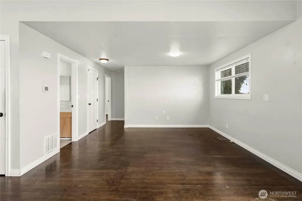 6502 21st Avenue NE Tacoma WA 98422