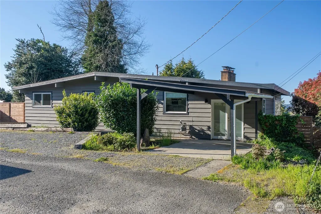 6502 21st Avenue NE Tacoma WA 98422