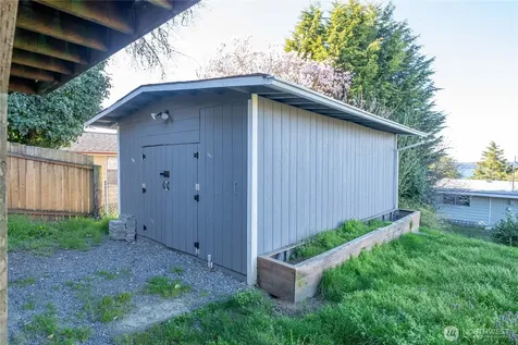 6502 21st Avenue NE Tacoma WA 98422