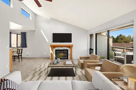 6652 Parkpoint Way NE Seattle WA 98115