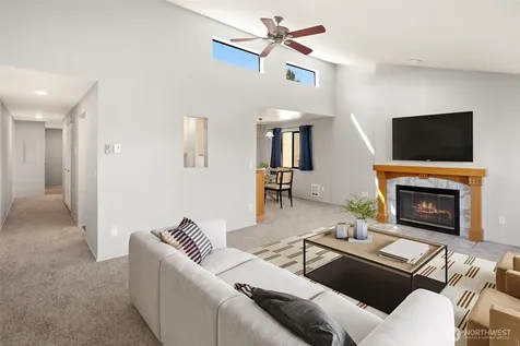 6652 Parkpoint Way NE Seattle WA 98115