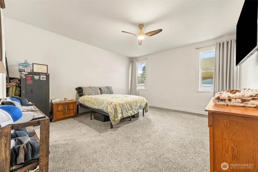 817 B Street Vader WA 98593