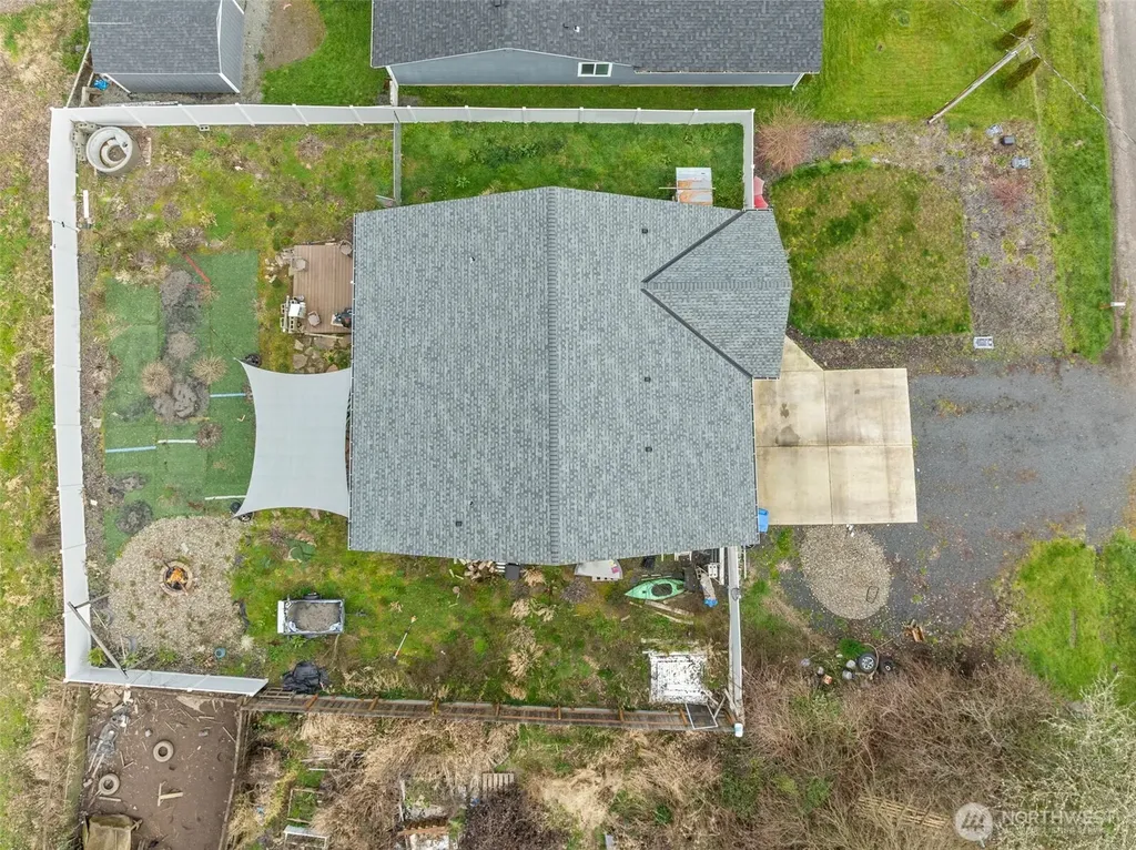 817 B Street Vader WA 98593