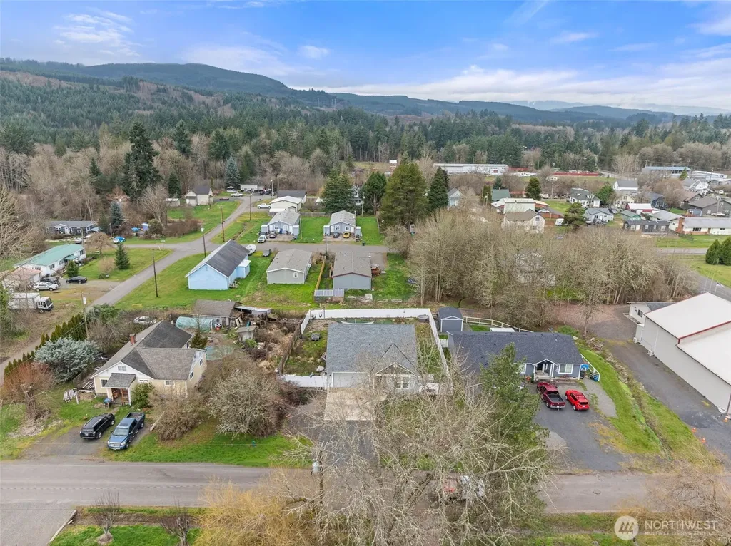 817 B Street Vader WA 98593