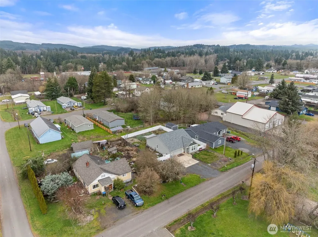 817 B Street Vader WA 98593