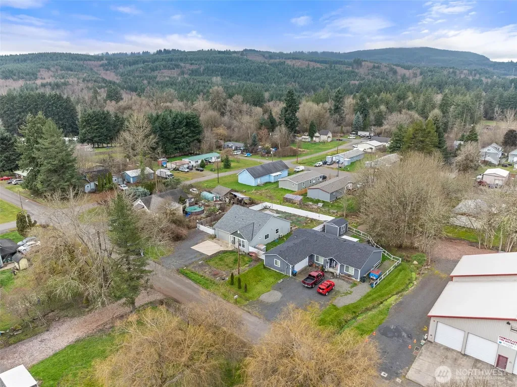 817 B Street Vader WA 98593