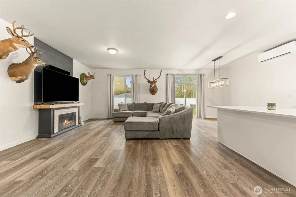 817 B Street Vader WA 98593