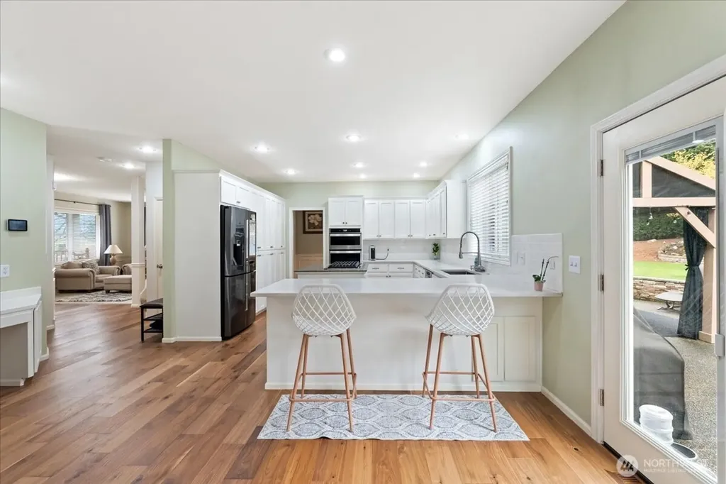 7041 Eagle Lake Drive SE Snoqualmie WA 98065