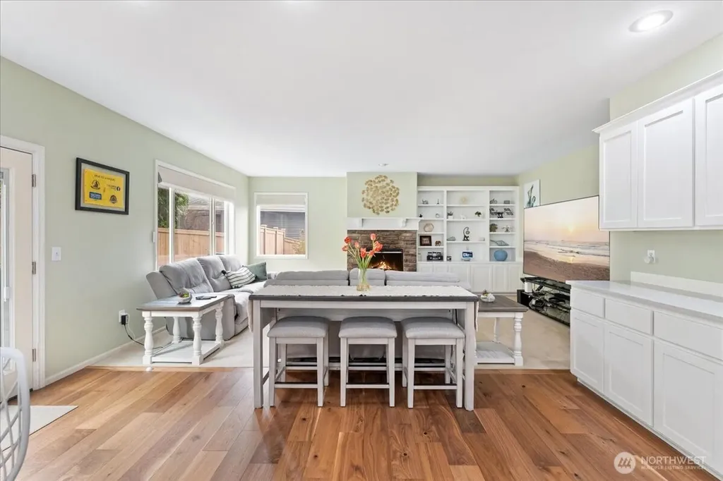 7041 Eagle Lake Drive SE Snoqualmie WA 98065