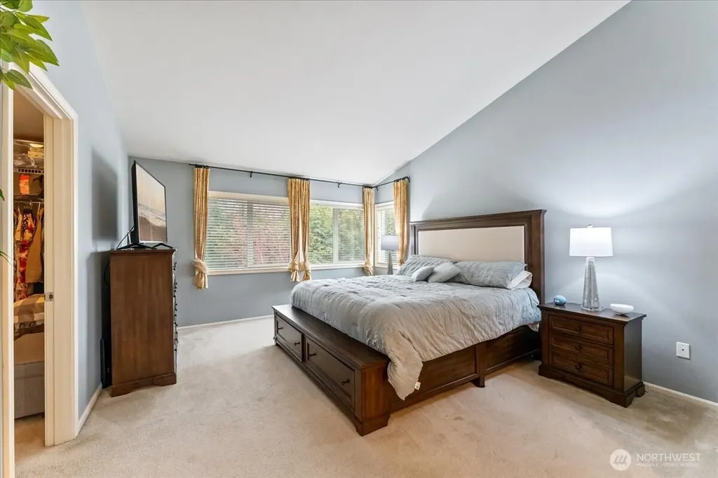 7041 Eagle Lake Drive SE Snoqualmie WA 98065