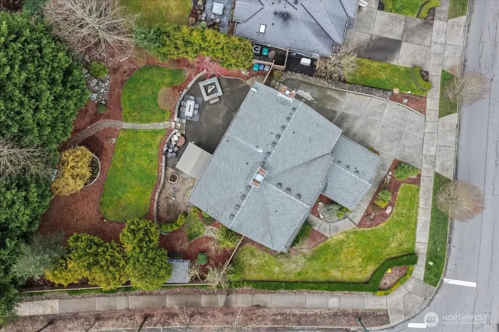 7041 Eagle Lake Drive SE Snoqualmie WA 98065