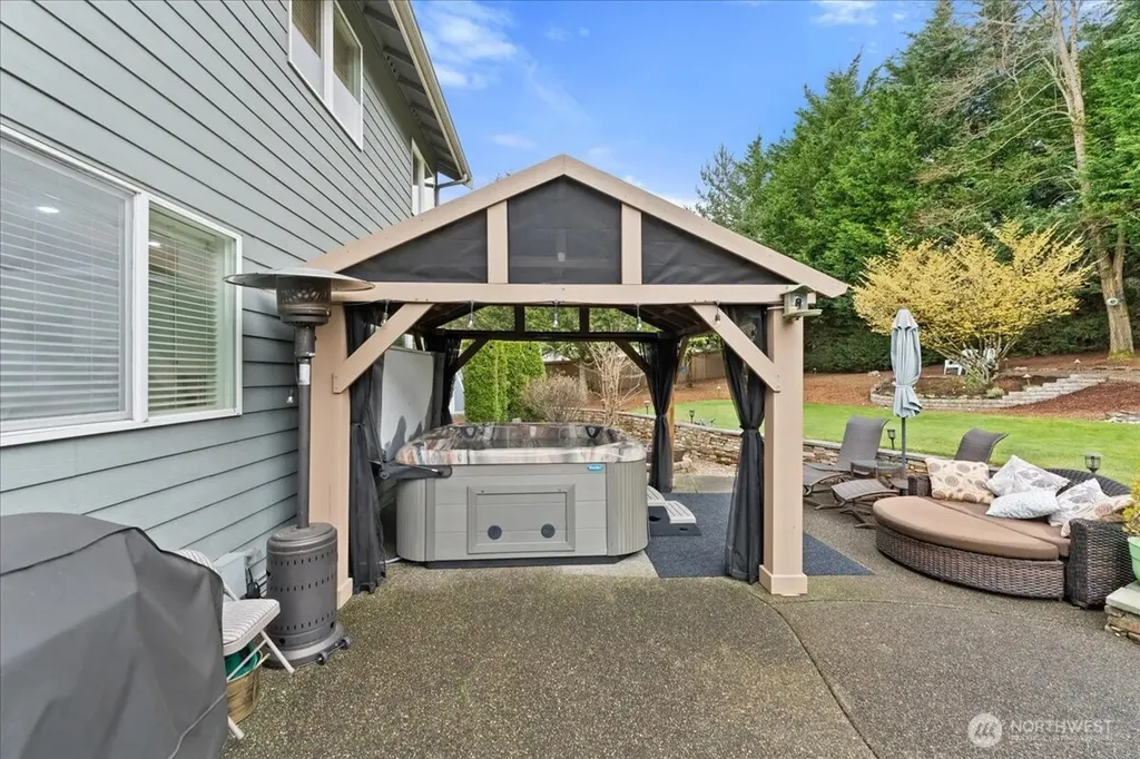 7041 Eagle Lake Drive SE Snoqualmie WA 98065