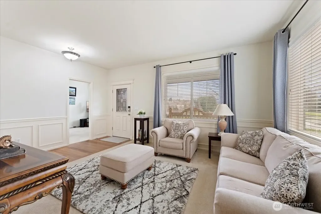 7041 Eagle Lake Drive SE Snoqualmie WA 98065