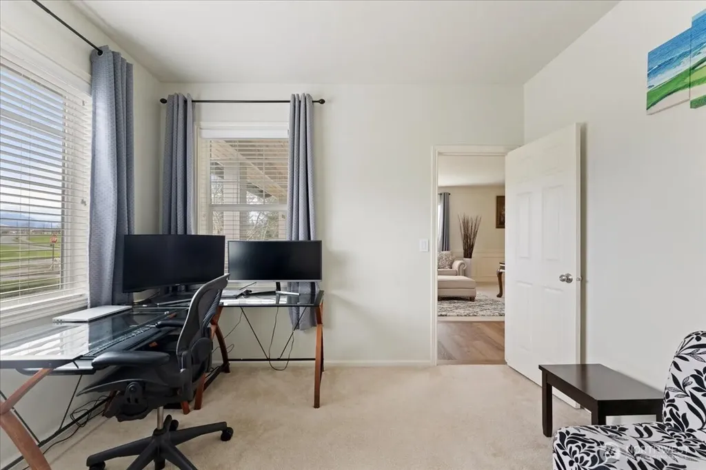 7041 Eagle Lake Drive SE Snoqualmie WA 98065