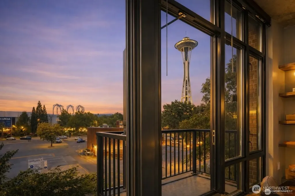 2720 3rd Avenue Seattle WA 98121