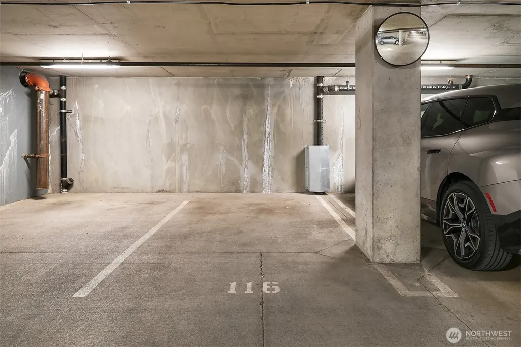 2720 3rd Avenue Seattle WA 98121