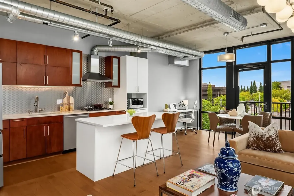 2720 3rd Avenue Seattle WA 98121
