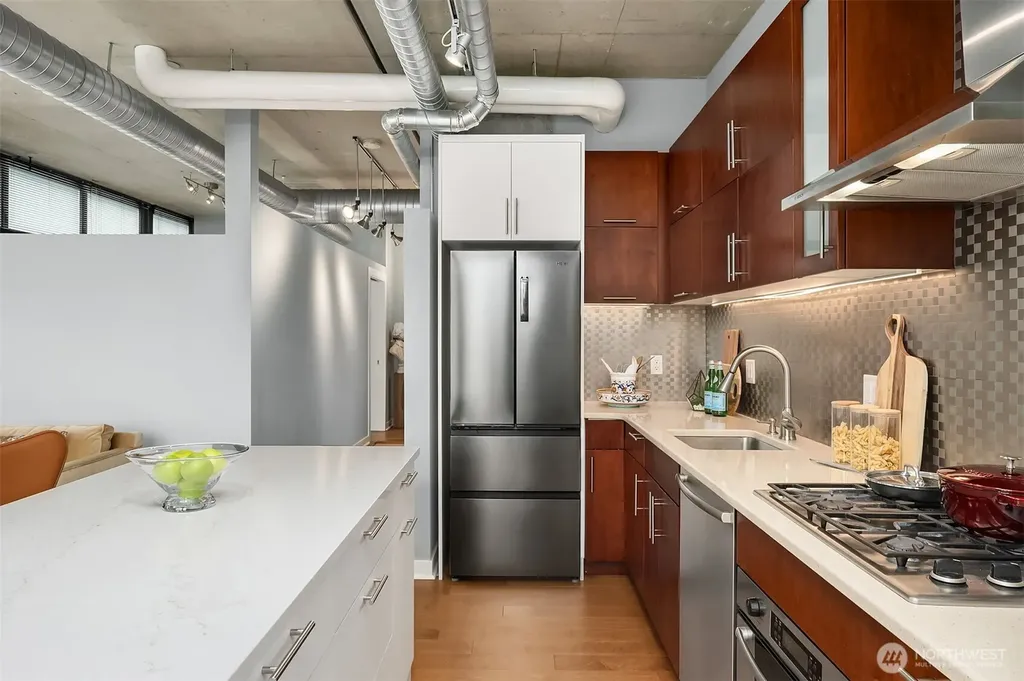 2720 3rd Avenue Seattle WA 98121