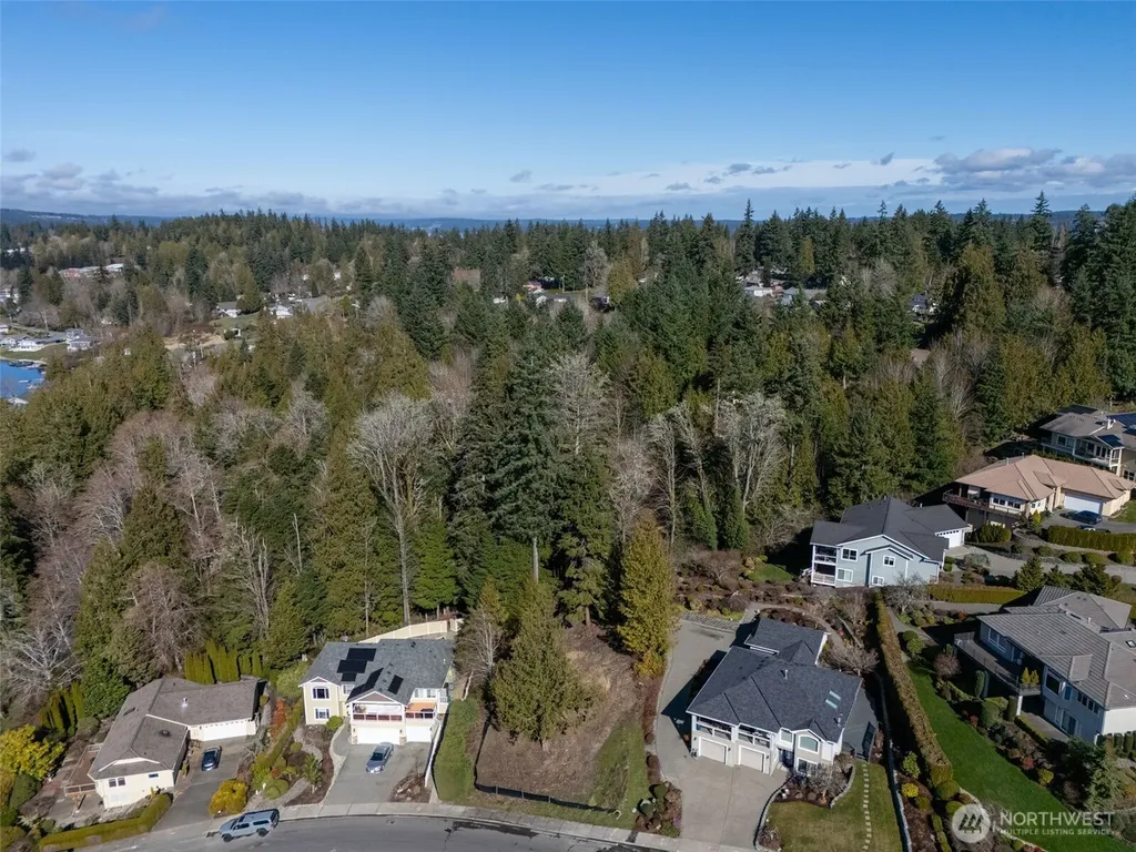 6022 Osprey Circle Bremerton WA 98312