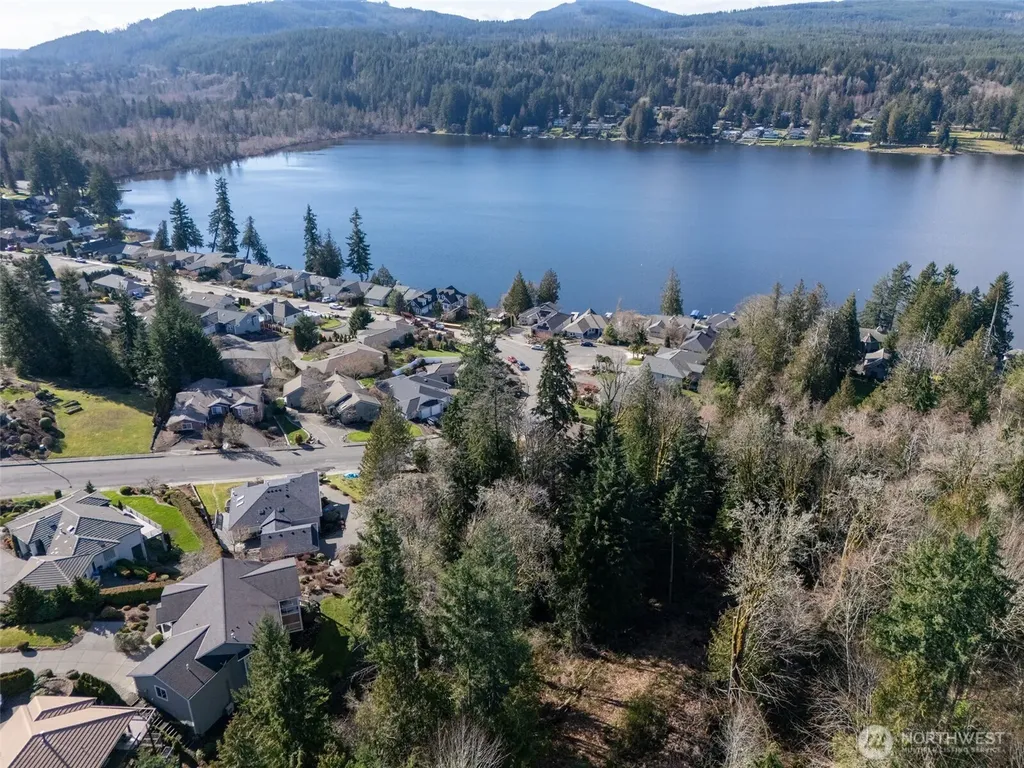6022 Osprey Circle Bremerton WA 98312