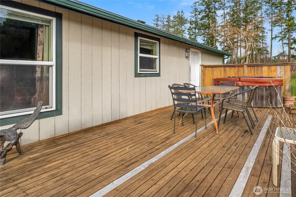 814 Larson Street Friday Harbor WA 98250