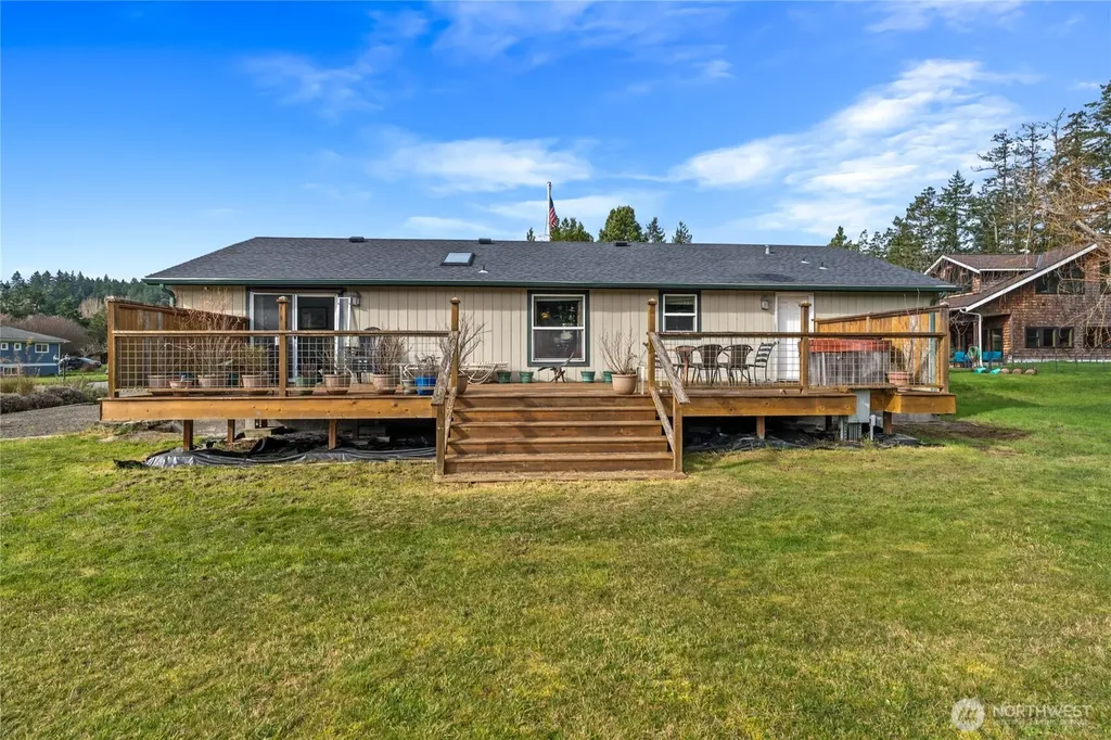 814 Larson Street Friday Harbor WA 98250
