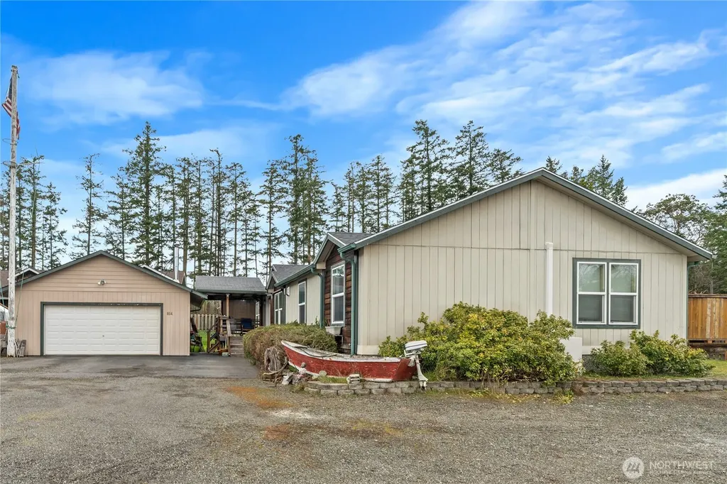 814 Larson Street Friday Harbor WA 98250